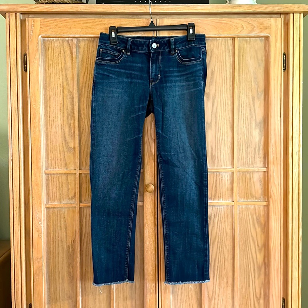White House Black Market skinny crop jeans